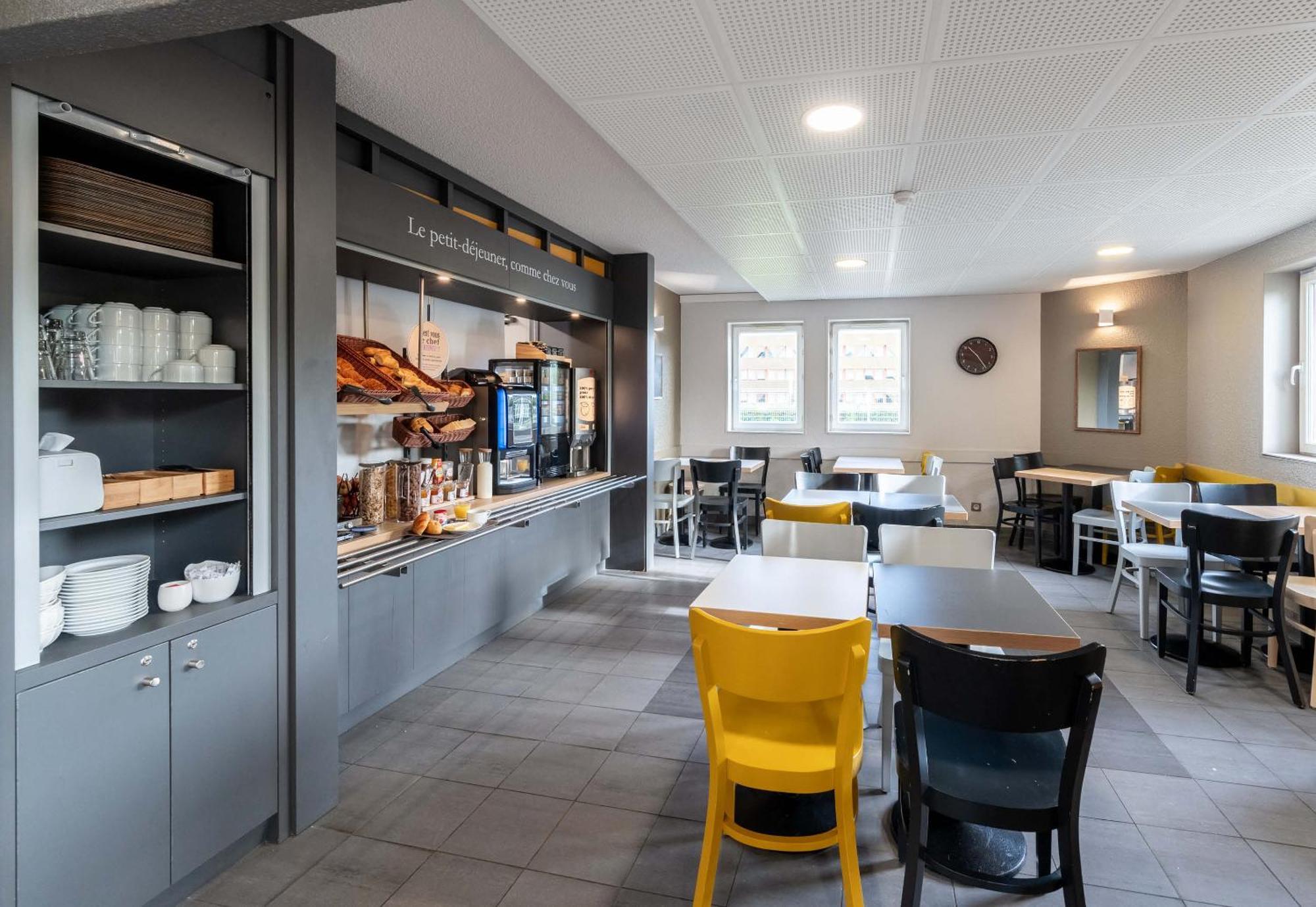 B&B Hotel Lille Lezennes Stade Pierre Mauroy Exteriör bild