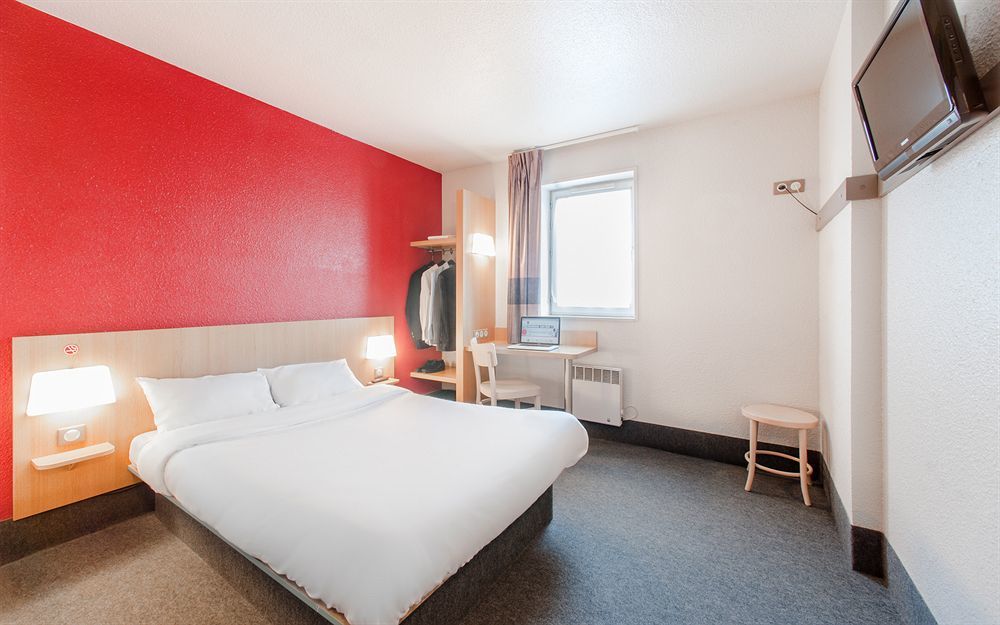 B&B Hotel Lille Lezennes Stade Pierre Mauroy Exteriör bild